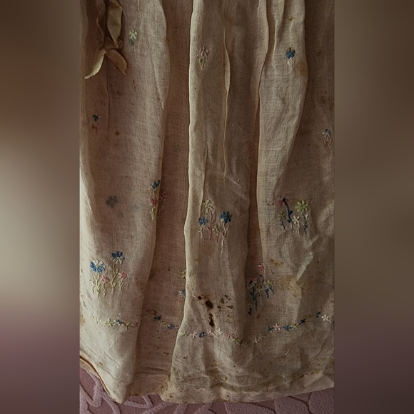 Antique/Vintage Hand Made Baby Dress - Picture 4 of 7